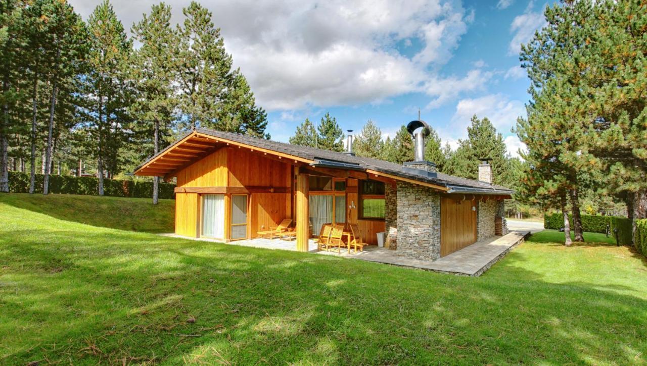 Villa Four Seasons Razlog Exterior photo